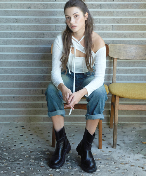 CESTI（セスティ）の「モノラインブーツ (ブラック)（ブーツ・レディース・ブラック・25cm/24.5cm/24cm/23.5cm/23cm/22.5cm）」の5枚目の写真