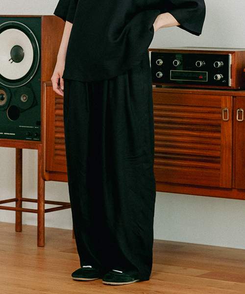MALEN(マレン)の「ユニセックスナチュラルワイドパンツブラック(その他パンツ・メンズ・その他・LARGE/X-LARGE/XX-LARGE)」の1枚目の写真