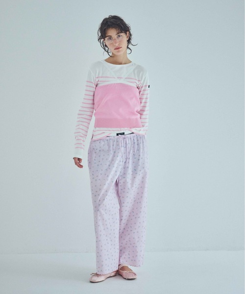 SEA(シー)の「フローラル イージーパンツ(その他パンツ・レディース・ピンク/ホワイト/チャコールグレー・ONE SIZE)」の3枚目の写真
