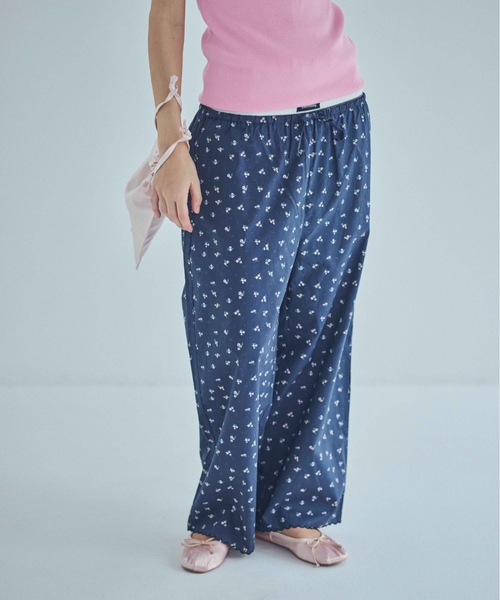 SEA(シー)の「フローラル イージーパンツ(その他パンツ・レディース・ピンク/ホワイト/チャコールグレー・ONE SIZE)」の8枚目の写真