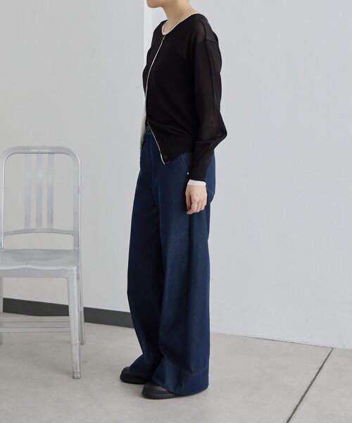 ear PAPILLONNER（イアパピヨネ）の「センターラインデニムパンツ【SUM1 STYLE】（デニムパンツ・レディース・インディゴブルー・FREE）」の2枚目の写真
