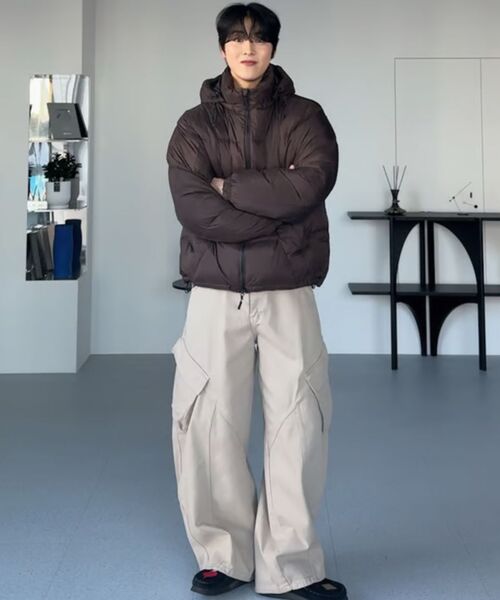 AKECII(アケシ)の「カービングウォッシュドコットンカーゴパンツ_ベージュ(その他パンツ・メンズ・その他・SMALL/MEDIUM/LARGE)」の3枚目の写真
