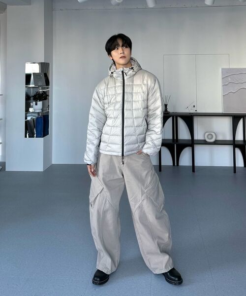 AKECII(アケシ)の「カービングウォッシュドコットンカーゴパンツ_ベージュ(その他パンツ・メンズ・その他・SMALL/MEDIUM/LARGE)」の4枚目の写真