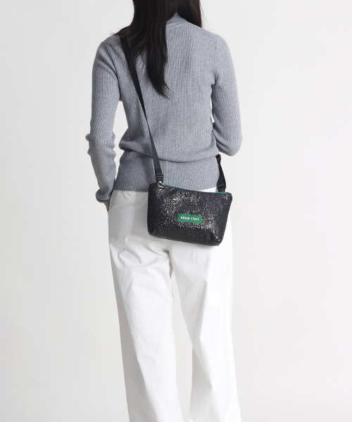 GREEN STUFF（グリーンスタッフ）の「handy bag Z1 - glitter black（メッセンジャーバッグ・レディース・その他・FREE）」の6枚目の写真