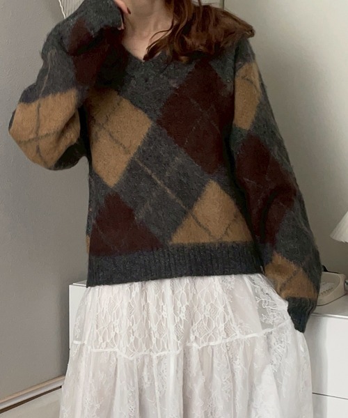 merrylatte(メリーラテ)の「アーガイルVネックモヘアニットプルオーバー【NOUA】(ニット/セーター・レディース・グレー/ダークグレー・FREE)」の22枚目の写真