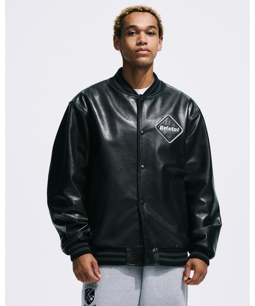 F.C.Real Bristol(エフシーレアルブリストル)の「LEATHER TEAM VARSITY BLOUSON(ブルゾン・メンズ・ブラック・SMALL/MEDIUM/LARGE/X-LARGE/XX-LARGE)」の2枚目の写真