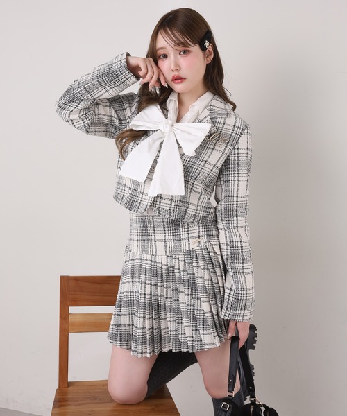 one after another NICE CLAUP(ワンアフターアナザーナイスクラップ)の「【WEB限定】プレート付きプリーツミニスカート/セットアップジャケットあり(スカート・レディース・チャコールグレー/アイボリー/ホワイト×ブラック・MEDIUM/SMALL)」の8枚目の写真