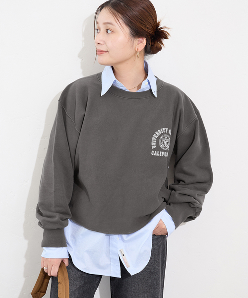 JOURNAL STANDARD（ジャーナルスタンダード）の「JS カレッジ クロップドスウェット（スウェット・レディース・ブラウン/グレー/ブラック系その他・FREE）」の2枚目の写真