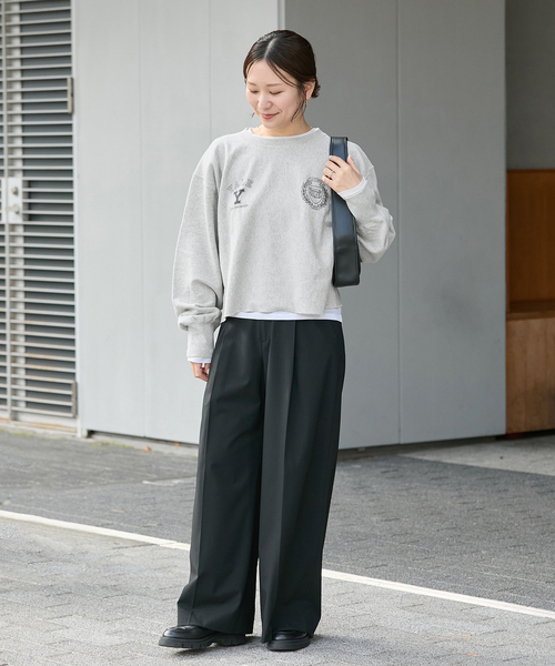 JOURNAL STANDARD（ジャーナルスタンダード）の「JS カレッジ クロップドスウェット（スウェット・レディース・ブラウン/グレー/ブラック系その他・FREE）」の12枚目の写真