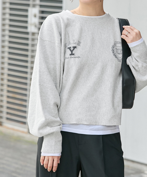 JOURNAL STANDARD（ジャーナルスタンダード）の「JS カレッジ クロップドスウェット（スウェット・レディース・ブラウン/グレー/ブラック系その他・FREE）」の15枚目の写真