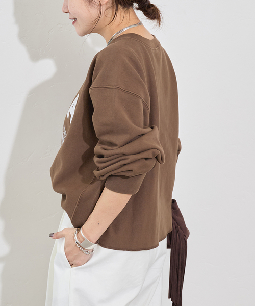 JOURNAL STANDARD（ジャーナルスタンダード）の「JS カレッジ クロップドスウェット（スウェット・レディース・ブラウン/グレー/ブラック系その他・FREE）」の22枚目の写真