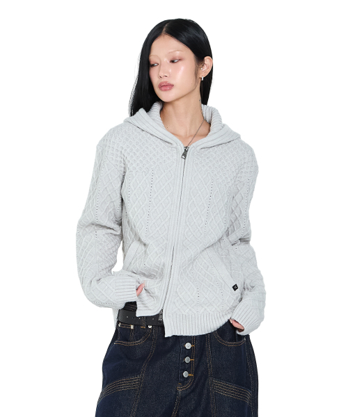 AAKAM（アーカム）の「Cable Knitted Zip-Up Hoodie (Gray)（ニット/セーター・レディース・その他・1/2）」の7枚目の写真