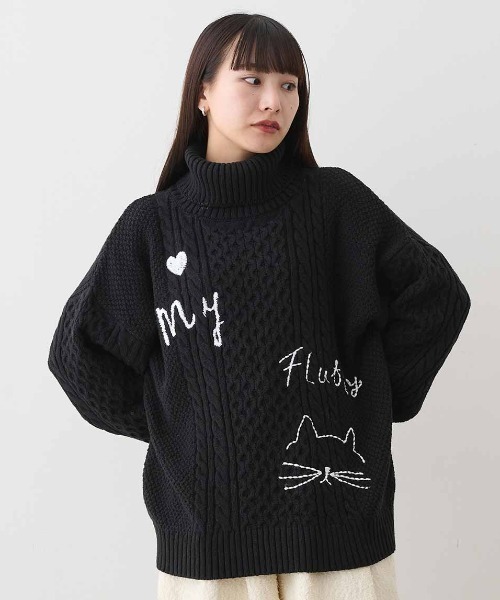 MEDE19F(メデジュウキュウ)の「MEDE19F 刺繍入りアランニットタートル(ニット/セーター・レディース・アイボリー/ブラック・LL/L/M)」の2枚目の写真