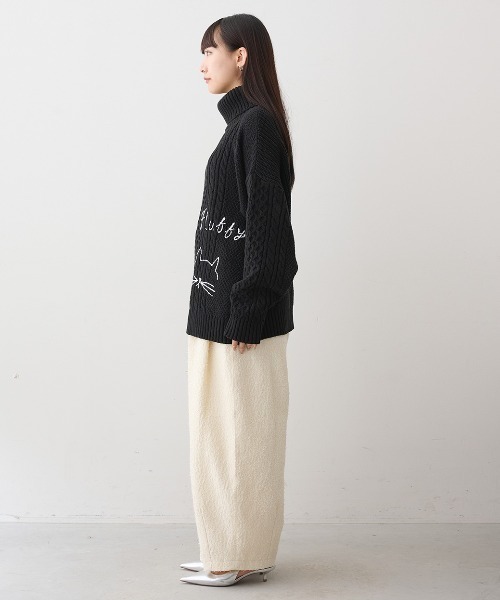 MEDE19F(メデジュウキュウ)の「MEDE19F 刺繍入りアランニットタートル(ニット/セーター・レディース・アイボリー/ブラック・LL/L/M)」の7枚目の写真