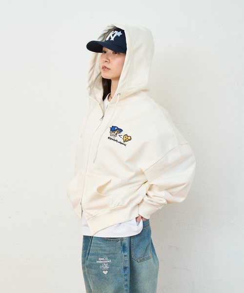 kaoyorinakami(カオヨリナカミ)の「face ballon ziphoodie / フェイスバルーンジップパーカー(パーカー・メンズ・ネイビー/ホワイト/チャコールグレー・X-LARGE/LARGE/MEDIUM/SMALL)」の22枚目の写真