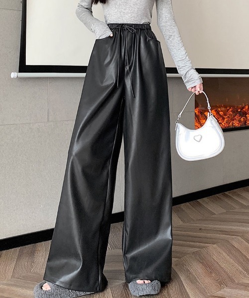SallyLunn（サリーラン）の「フェイクレザーワイドパンツ（その他パンツ・レディース・スミクロ・MEDIUM/LARGE）」の7枚目の写真