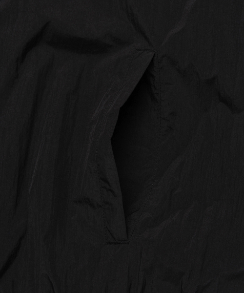 LMCの「PIPING LINE TRACK JACKET black（ナイロンジャケット・レディース・その他・S/M/L）」の9枚目の写真