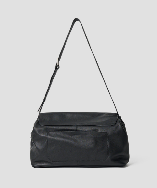TTUDEMENT(トュードメント)の「FLAP POCKET SATCHEL BAG BLACK(ショルダーバッグ・レディース・その他・FREE)」の4枚目の写真