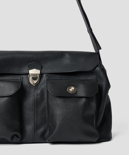 TTUDEMENT(トュードメント)の「FLAP POCKET SATCHEL BAG BLACK(ショルダーバッグ・レディース・その他・FREE)」の5枚目の写真