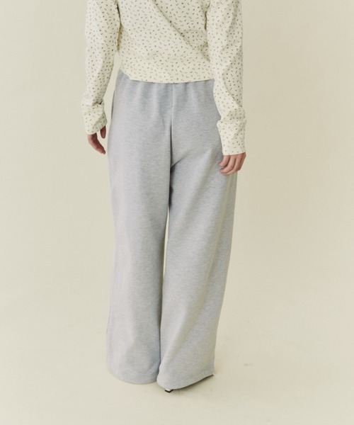 FUULLY STUDIO（フーリィーステューディオ）の「ドロストワイドスウェットパンツ（スウェットパンツ・レディース・グレー/アイボリー・FREE）」の8枚目の写真