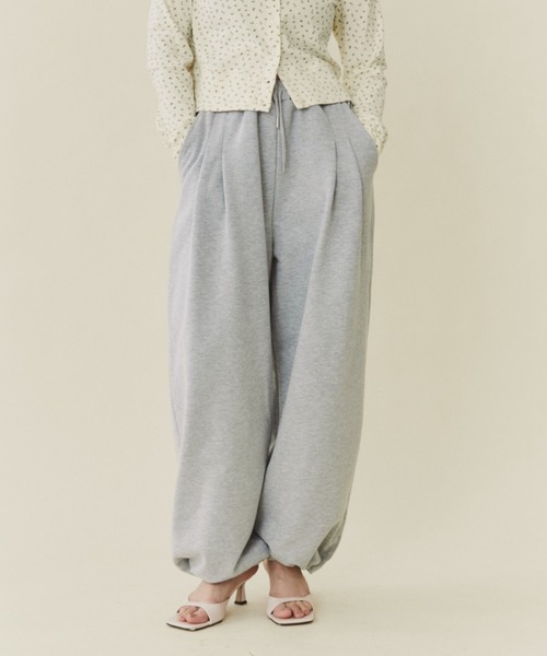 FUULLY STUDIO（フーリィーステューディオ）の「ドロストワイドスウェットパンツ（スウェットパンツ・レディース・グレー/アイボリー・FREE）」の12枚目の写真