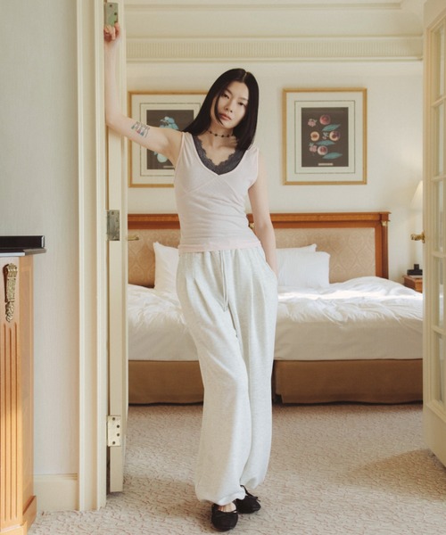 FUULLY STUDIO（フーリィーステューディオ）の「ドロストワイドスウェットパンツ（スウェットパンツ・レディース・グレー/アイボリー・FREE）」の21枚目の写真