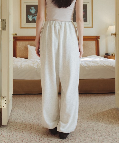 FUULLY STUDIO（フーリィーステューディオ）の「ドロストワイドスウェットパンツ（スウェットパンツ・レディース・グレー/アイボリー・FREE）」の20枚目の写真