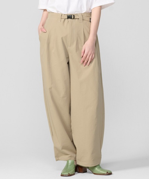 KRIFF MAYER Lady's Collection(クリフメイヤーレディースコレクション)の「【速乾】シアサッカークライミングパンツ(その他パンツ・レディース・グレー/ベージュ/オリーブ/ブラック・LARGE/MEDIUM)」の4枚目の写真