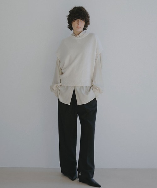 ETRE TOKYO（エトレトウキョウ）の「ウールカシミヤスリーブレスニットプルオーバー（ニット/セーター・レディース・オフホワイト/ブルー/キャメル・FREE）」の13枚目の写真