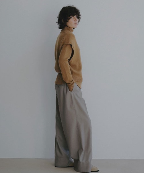 ETRE TOKYO（エトレトウキョウ）の「ウールカシミヤスリーブレスニットプルオーバー（ニット/セーター・レディース・オフホワイト/ブルー/キャメル・FREE）」の6枚目の写真