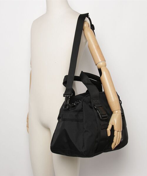 GREGORY（グレゴリー）の「ジョーブレイカーダッフル JAWBREAKER DUFFEL ジェットブラック（ボストンバッグ・メンズ・ブラック・ONE SIZE）」の5枚目の写真