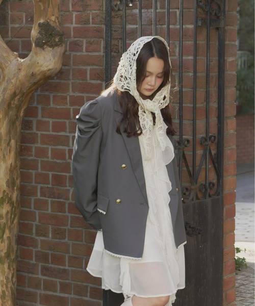 Olu.（オルドット）の「パフスリーブレースジャケット（テーラードジャケット・レディース・ベージュ/ネイビー/グレー・FREE）」の14枚目の写真