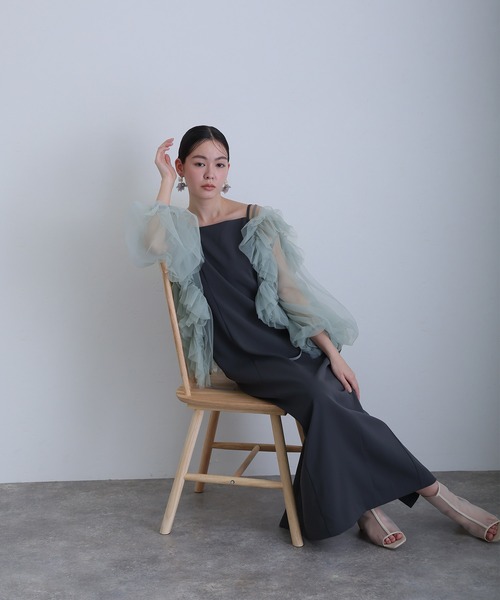 atlo(アトロ)の「ジグザグ チュール ドレス ロング&袖あり フォーマル お呼ばれ 結婚式 二次会 パーティー ドレス オケージョンドレス 同窓会 成人式 (ドレス・レディース・チャコール/ベージュ/ピンク/ミント・M/L/S)」の4枚目の写真