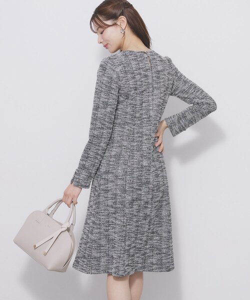 index（インデックス）の「ミックスツィードフレアワンピース【洗える/イージーアイロン/ストレッチ】《S～3L》（ワンピース・レディース・ブラック系3/ホワイト系6/ベージュ系3・44/36/38/40/42）」の8枚目の写真