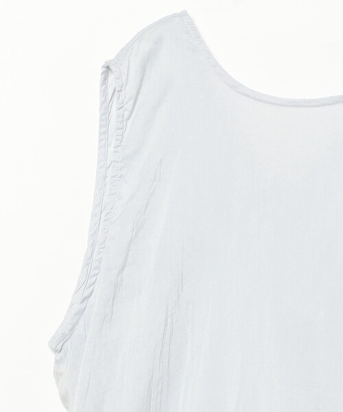 fennica（フェニカ）の「quitan / KHADI COTTON SILK SLEEVELESS TOP（シャツ/ブラウス・レディース・サックスブルー・ONE SIZE）」の4枚目の写真