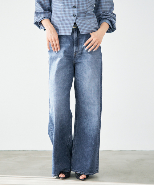 IENA(イエナ)の「YANUK/ヤヌーク 別注 MARY Baggy straight デニムパンツ 57162501(デニムパンツ・レディース・ブルー・26/25/24/23/22)」の1枚目の写真