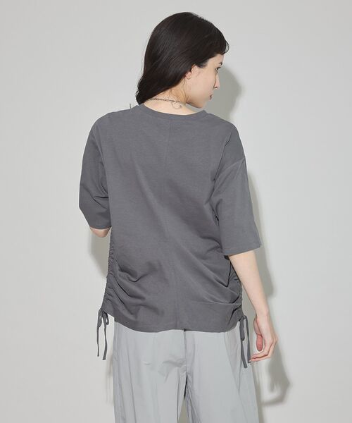 GARAGE OF GOOD CLOTHING（ガレージオブグッドクロージング）の「脇ドロストハーフスリーブプルオーバー（Tシャツ/カットソー・レディース・グレー/ブラック・FREE）」の6枚目の写真