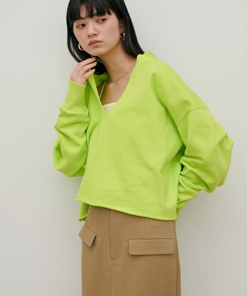 LARUTA(ラルータ)の「【LARUTA】断ち切りスキッパー裏毛プルオーバー(Tシャツ/カットソー・レディース・グレー/チャコールグレー/ライム/オフホワイト・FREE)」の14枚目の写真
