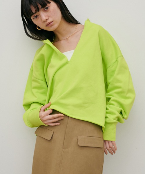 LARUTA(ラルータ)の「【LARUTA】断ち切りスキッパー裏毛プルオーバー(Tシャツ/カットソー・レディース・グレー/チャコールグレー/ライム/オフホワイト・FREE)」の15枚目の写真