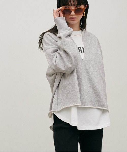 LARUTA(ラルータ)の「【LARUTA】断ち切りスキッパー裏毛プルオーバー(Tシャツ/カットソー・レディース・グレー/チャコールグレー/ライム/オフホワイト・FREE)」の21枚目の写真