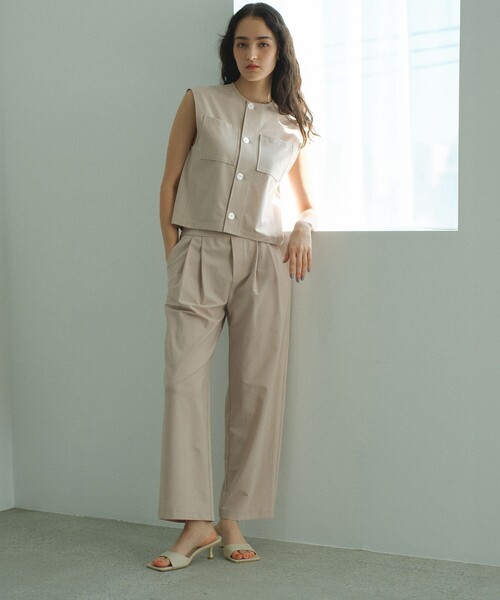 BIANCA（ビアンカ）の「【接触冷感・UV対策】【セットアップ】コンフォタブルジャージーコンパクトデザインジレ（ベスト・レディース・ブラック/ベージュ・40/38）」の15枚目の写真