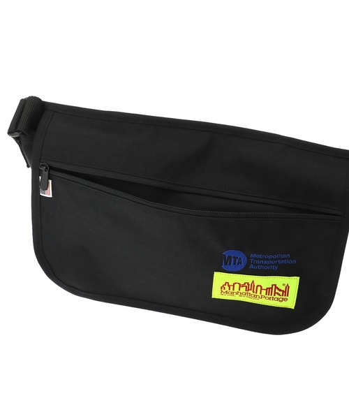 Manhattan Portage（マンハッタンポーテージ）の「NY Messenger Bag JR (MD) FZP LVL MTA（メッセンジャーバッグ・メンズ・ブラック・MEDIUM）」の7枚目の写真
