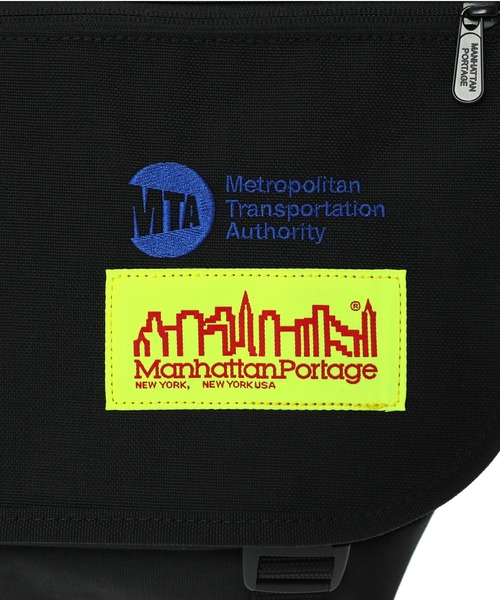 Manhattan Portage（マンハッタンポーテージ）の「NY Messenger Bag JR (MD) FZP LVL MTA（メッセンジャーバッグ・メンズ・ブラック・MEDIUM）」の9枚目の写真