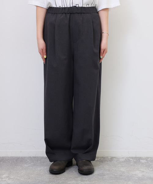 JOURNAL STANDARD LUXE（ジャーナルスタンダード　ラックス）の「トロピカル タックパンツ（その他パンツ・レディース・チャコールグレー/ブラック・FREE）」の13枚目の写真