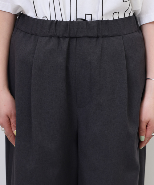 JOURNAL STANDARD LUXE（ジャーナルスタンダード　ラックス）の「トロピカル タックパンツ（その他パンツ・レディース・チャコールグレー/ブラック・FREE）」の16枚目の写真