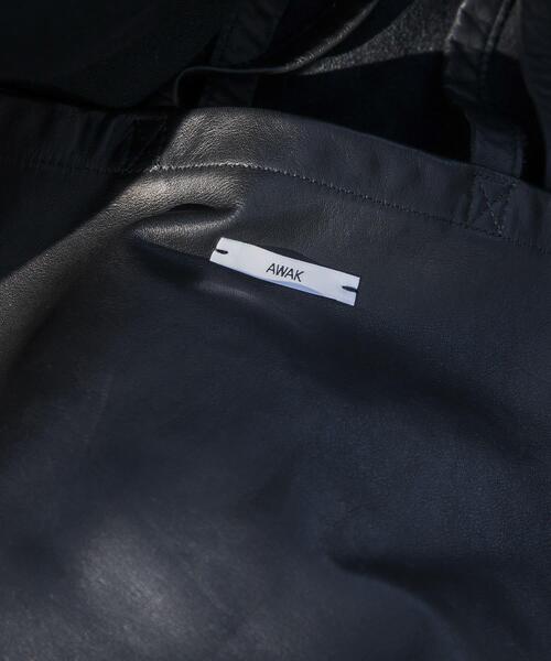 URBAN RESEARCH(アーバンリサーチ)の「AWAK TOTE-grain(トートバッグ・メンズ・ブラック系その他/ブラック・ONE)」の3枚目の写真