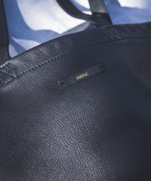 URBAN RESEARCH(アーバンリサーチ)の「AWAK TOTE-grain(トートバッグ・メンズ・ブラック系その他/ブラック・ONE)」の11枚目の写真