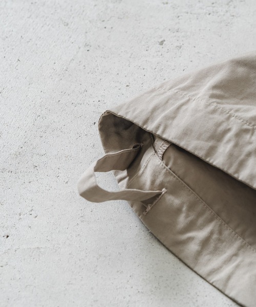 quadro（クオドロ）の「綿麻ウェザーショップコート（ステンカラーコート・メンズ・チャコール・MEDIUM）」の12枚目の写真