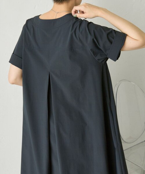 ear PAPILLONNER（イアパピヨネ）の「イージーケアVネックワンピース【SUM1 STYLE】（ワンピース・レディース・ネイビー/カーキ・FREE）」の12枚目の写真