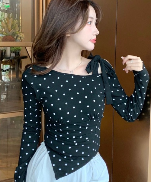 Sibra（シブラ）の「ドット柄ブラックリボンストラップ付きアシメギャザートップス（Tシャツ/カットソー・レディース・グレー/ブラック/ホワイト・M）」の16枚目の写真